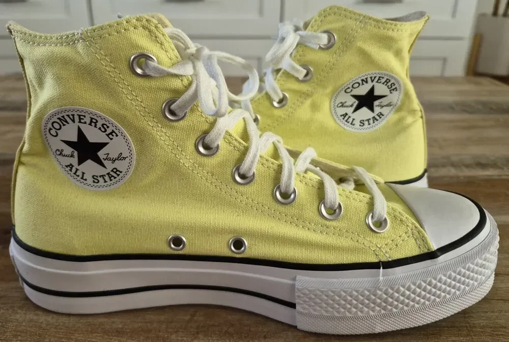 Converse Chuck Taylor All Star Lift High Top Sneakers in Light Citron Size 7